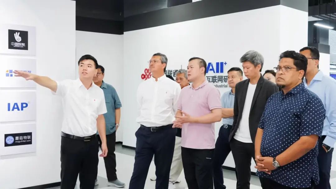 6507ecd28e549.jpg bd7aaa2926da4004a36b7b274d0c1c0b.jpg